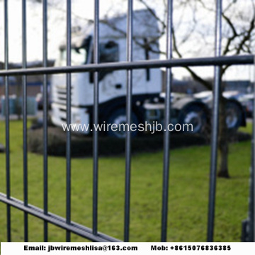 868/656 Powder Coated Double Wire Mesh Fence Panel